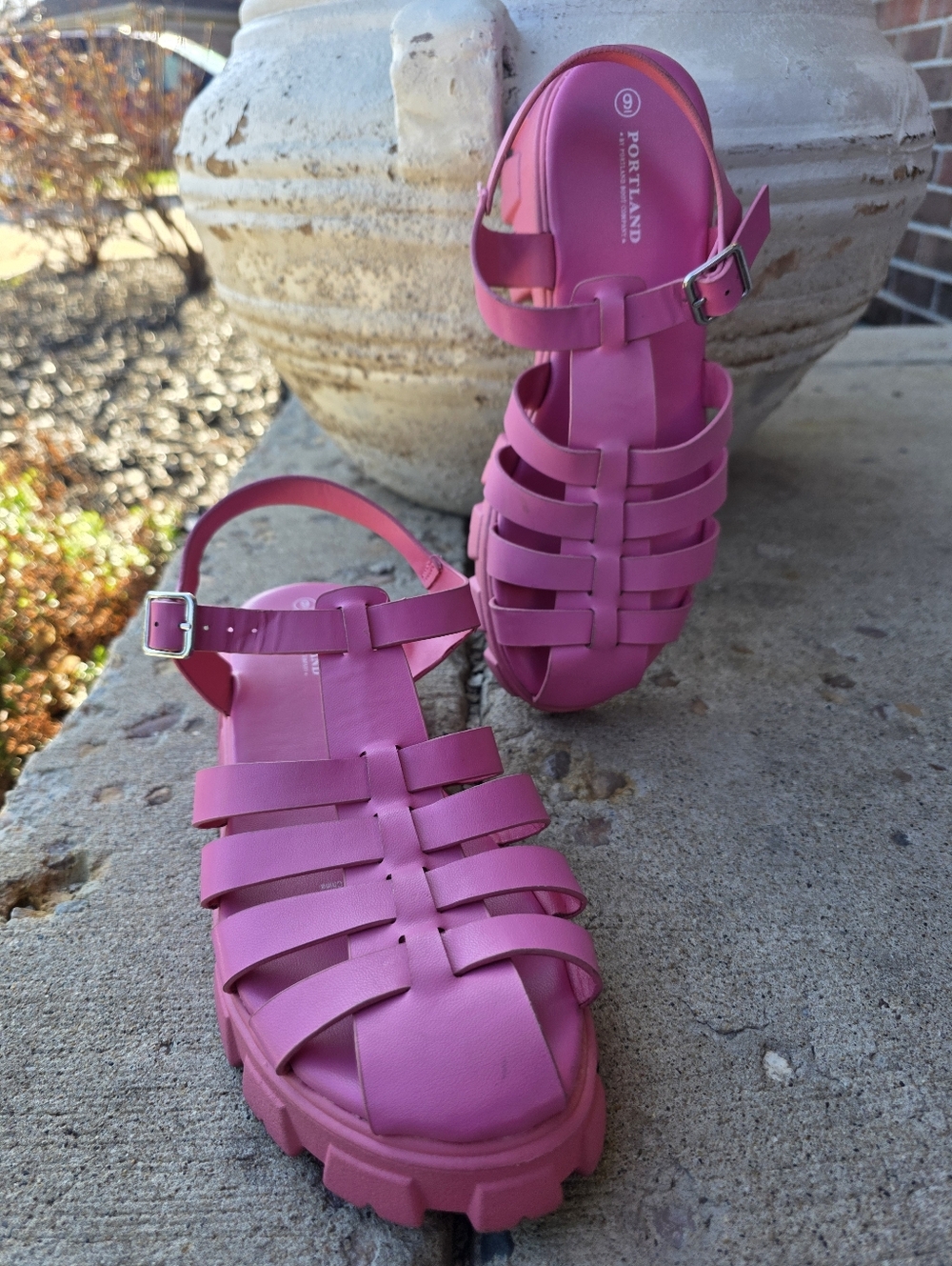 Pink Gladiator Fisherman Rugged Bottom Strap Sandals Women Sz 9 The Portland - Picture 7 of 8